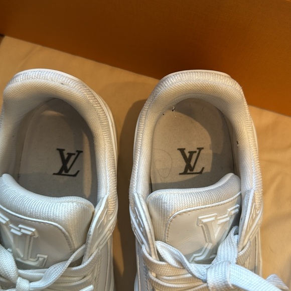 Louis Vuitton sneakers - Picture 7 of 7
